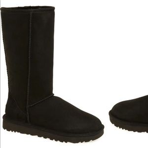 UGG Classic II Genuine Shearling Lined Tall Boot BLACK